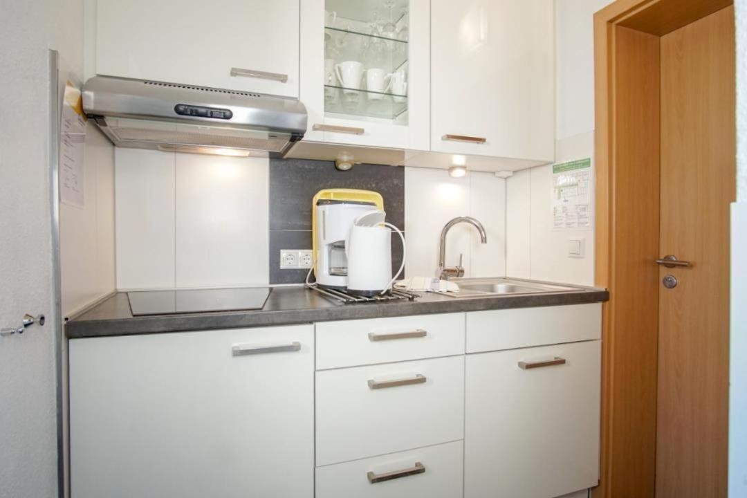 Strandhotel-Heiligenhafen-Wohnung-120-Wellenreiter-Typ-Ii Экстерьер фото